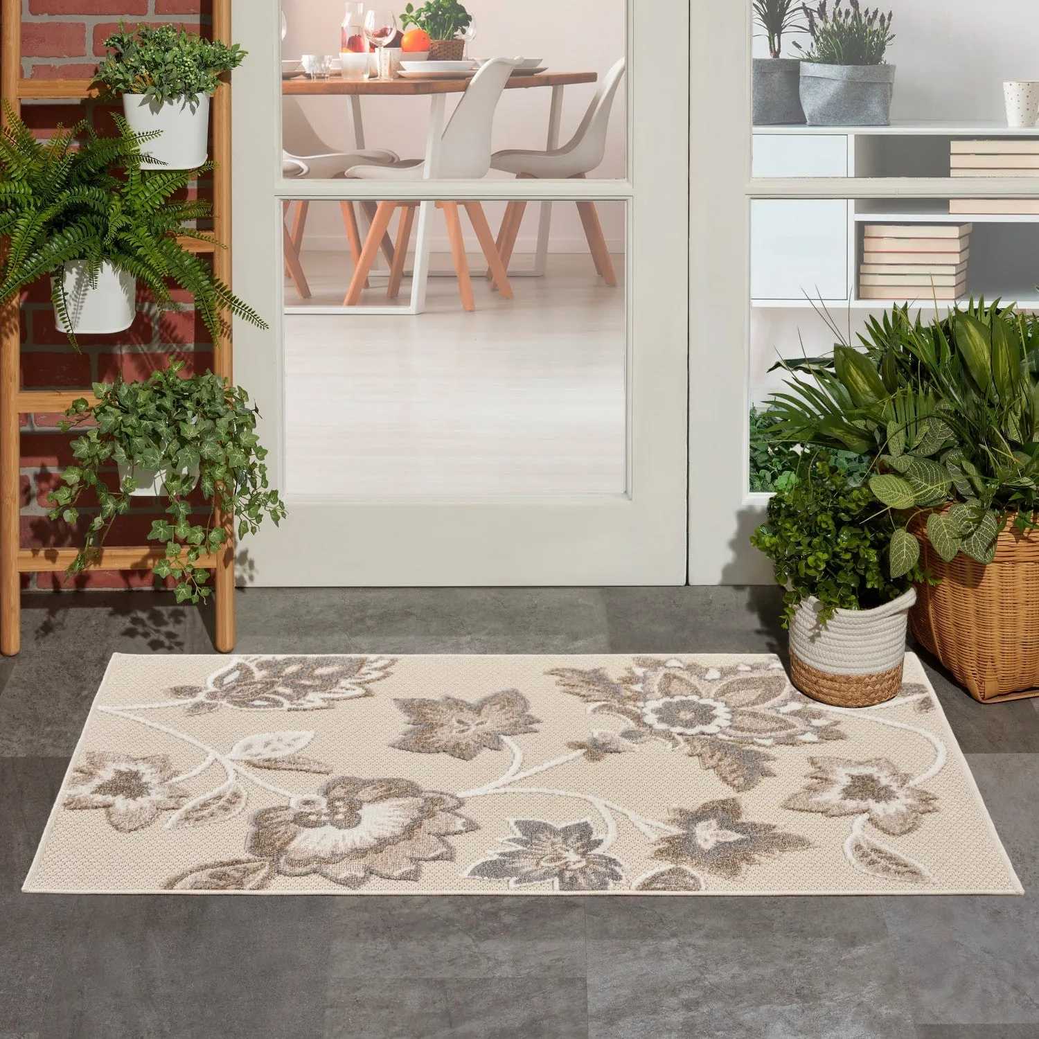 Aloha Beige Farmhouse Indoor/Outdoor Rug