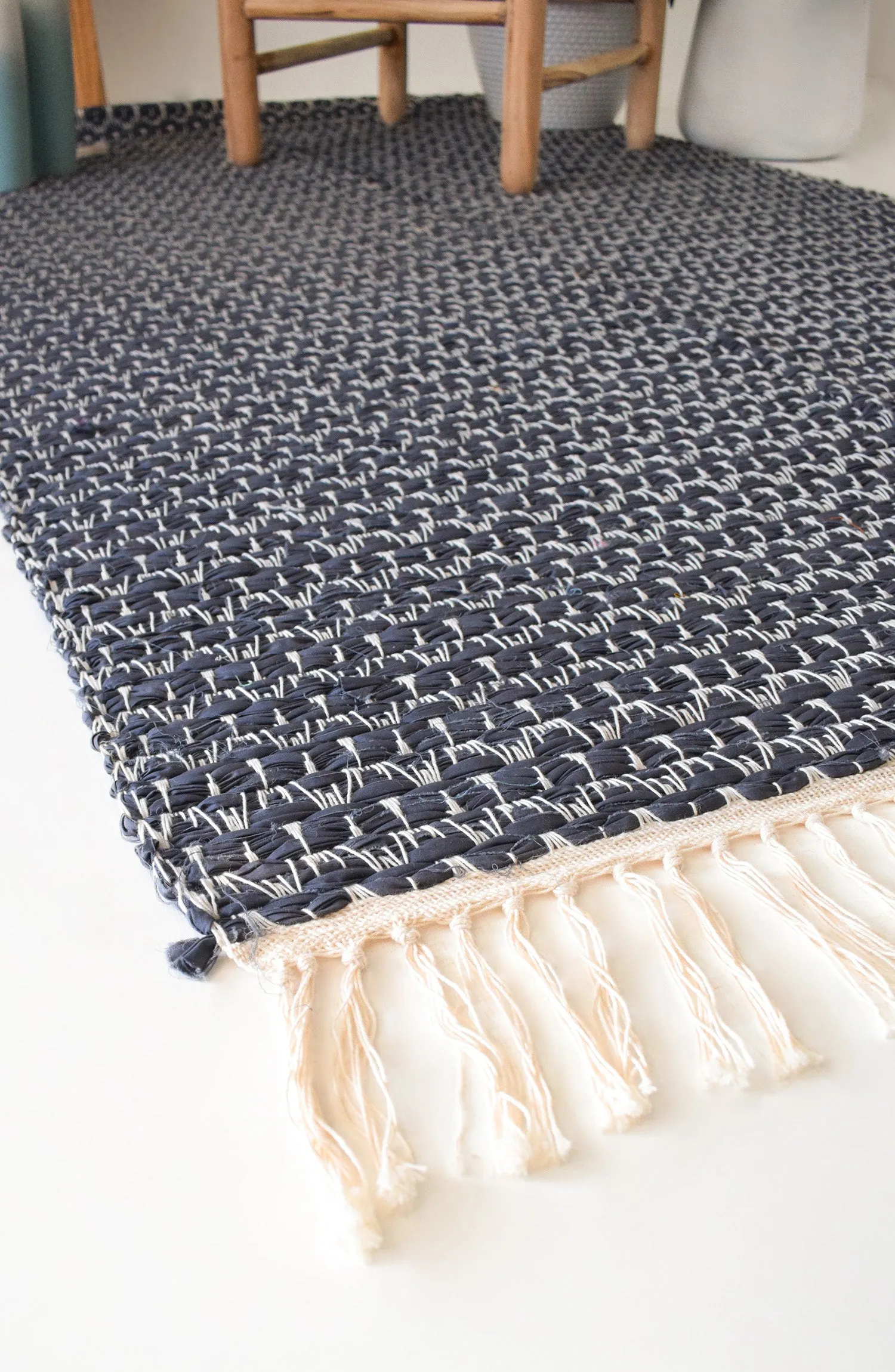 Handmade Recycled Cotton RUG 6 ft x 4 ft (H-RUGS-22-010)