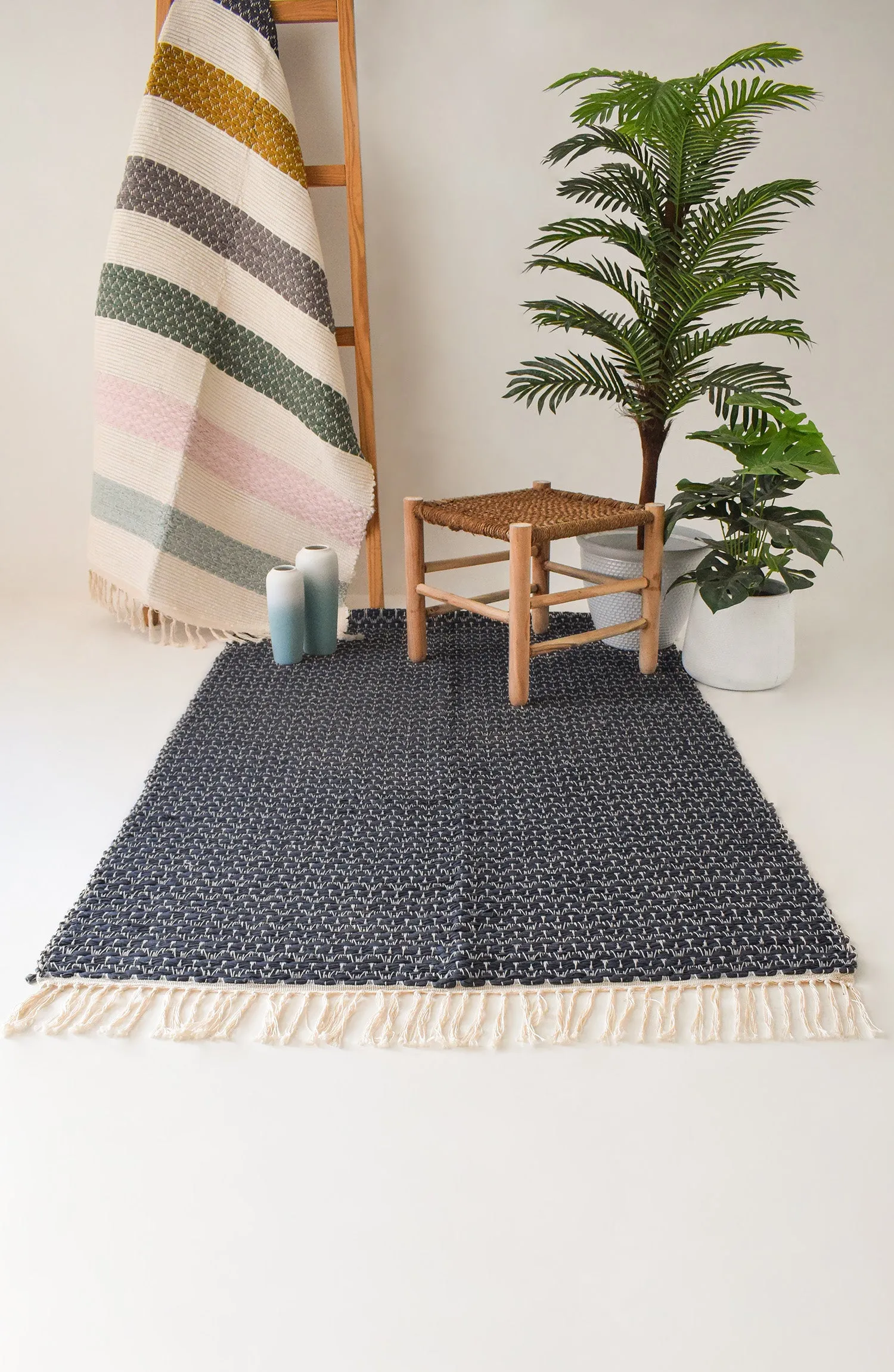 Handmade Recycled Cotton RUG 6 ft x 4 ft (H-RUGS-22-010)