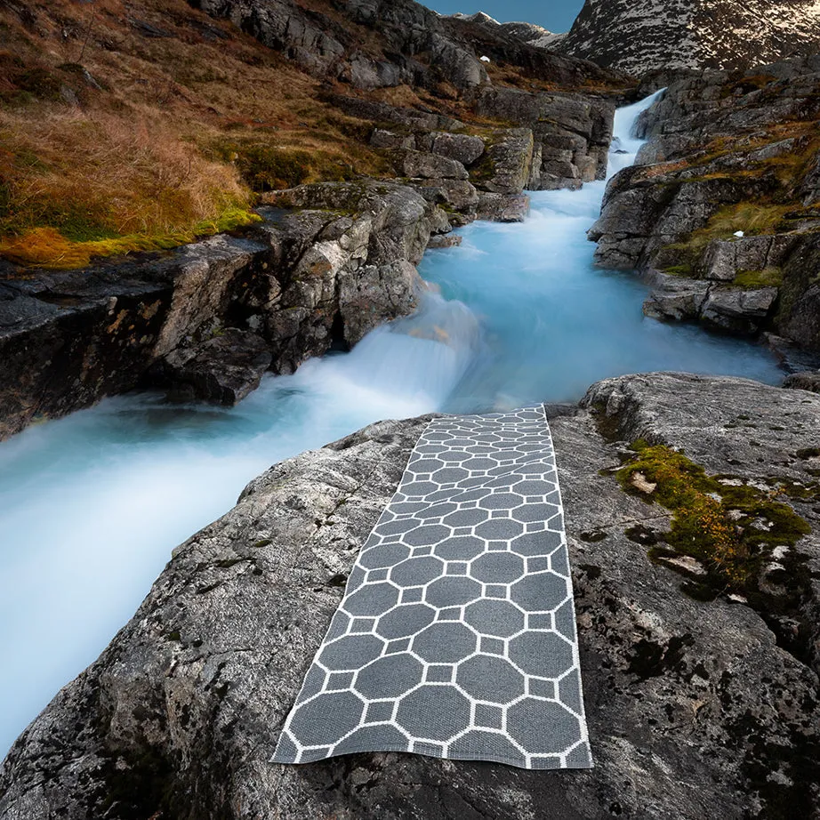 Pappelina Rugs | Rakel