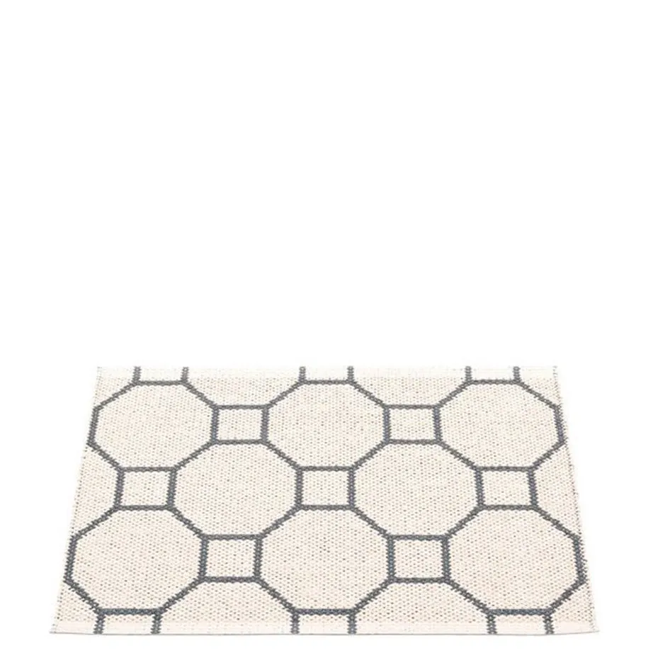 Pappelina Rugs | Rakel